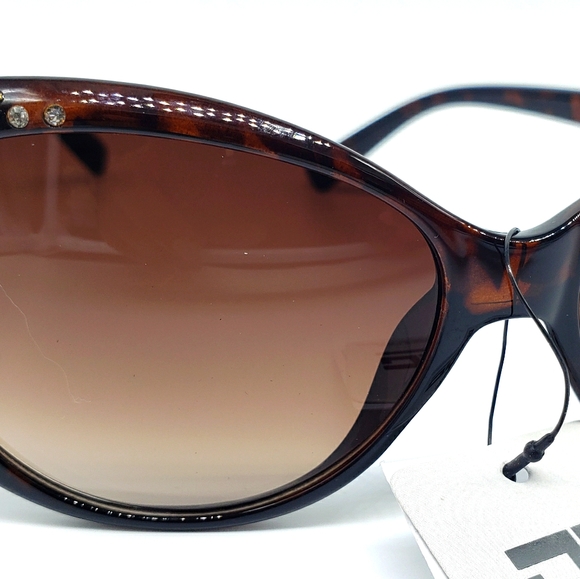 Tortoise Shell Rhinestone & Stud Sunglasses - Picture 3 of 11